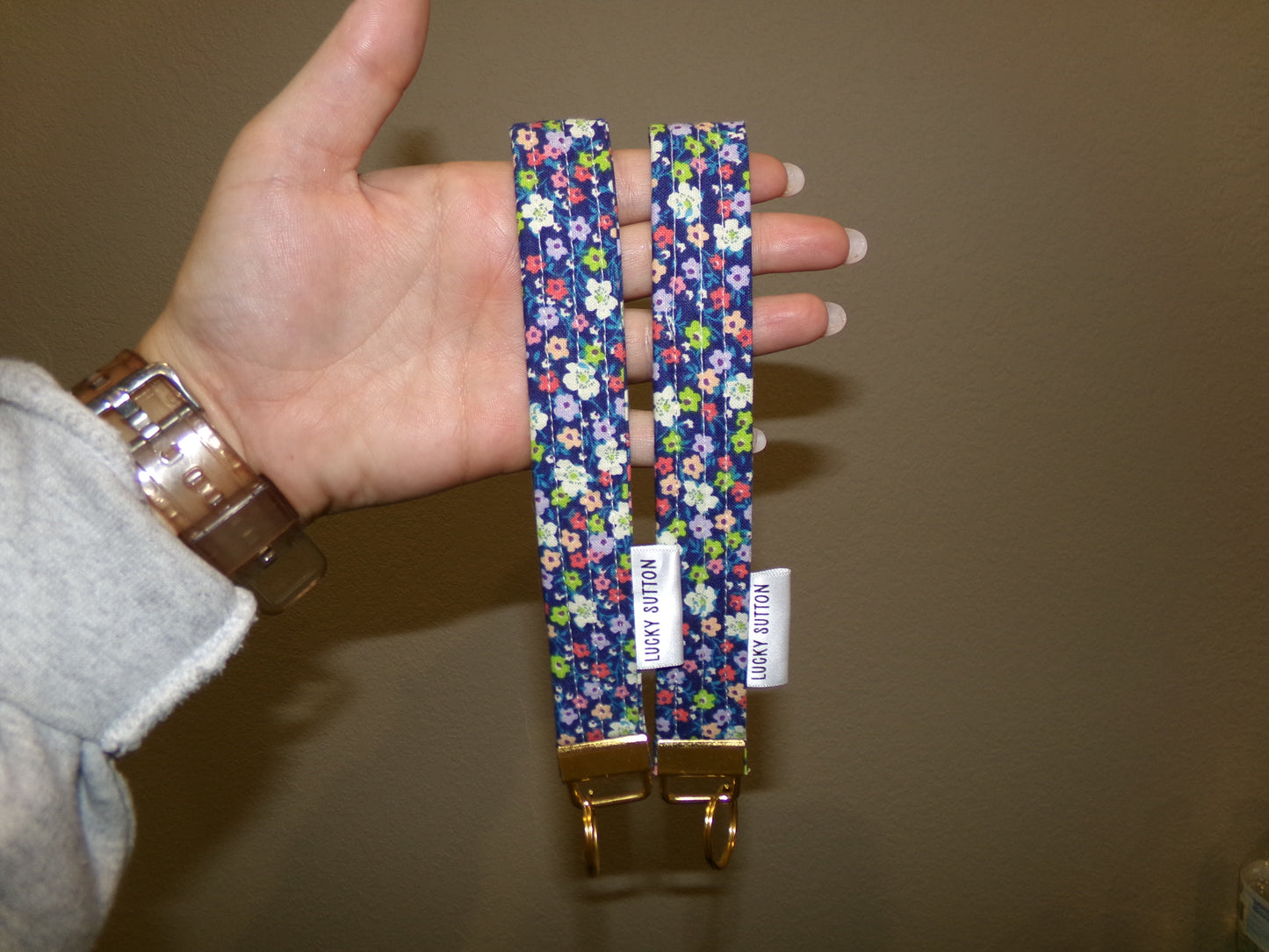 Blue floral wristlet