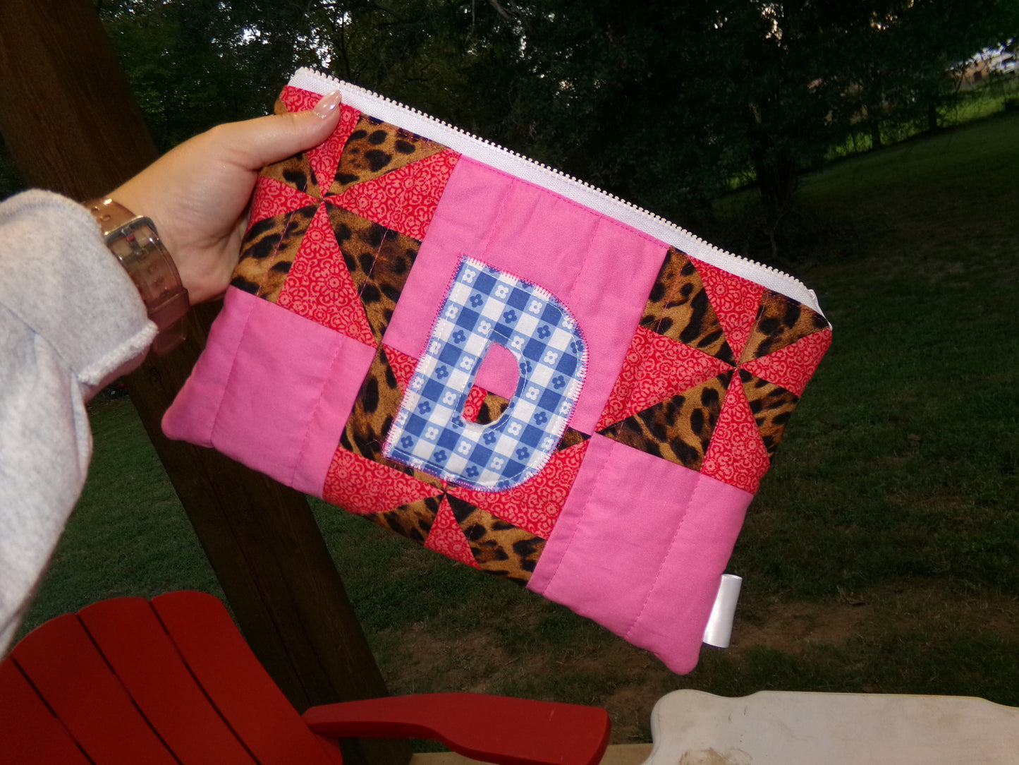Pinwheel zipper pouch