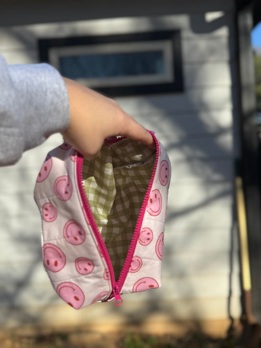 Diaper wipe pouch